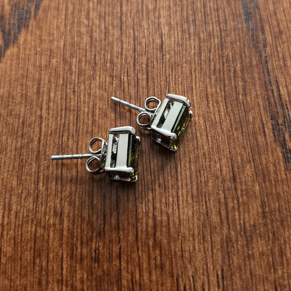 August Birthstone Earings